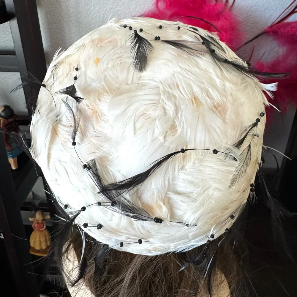Vintage Black and White Feathered Hat - Picture 9 of 12
